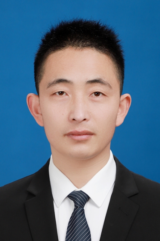 項目經(jīng)理李偉
